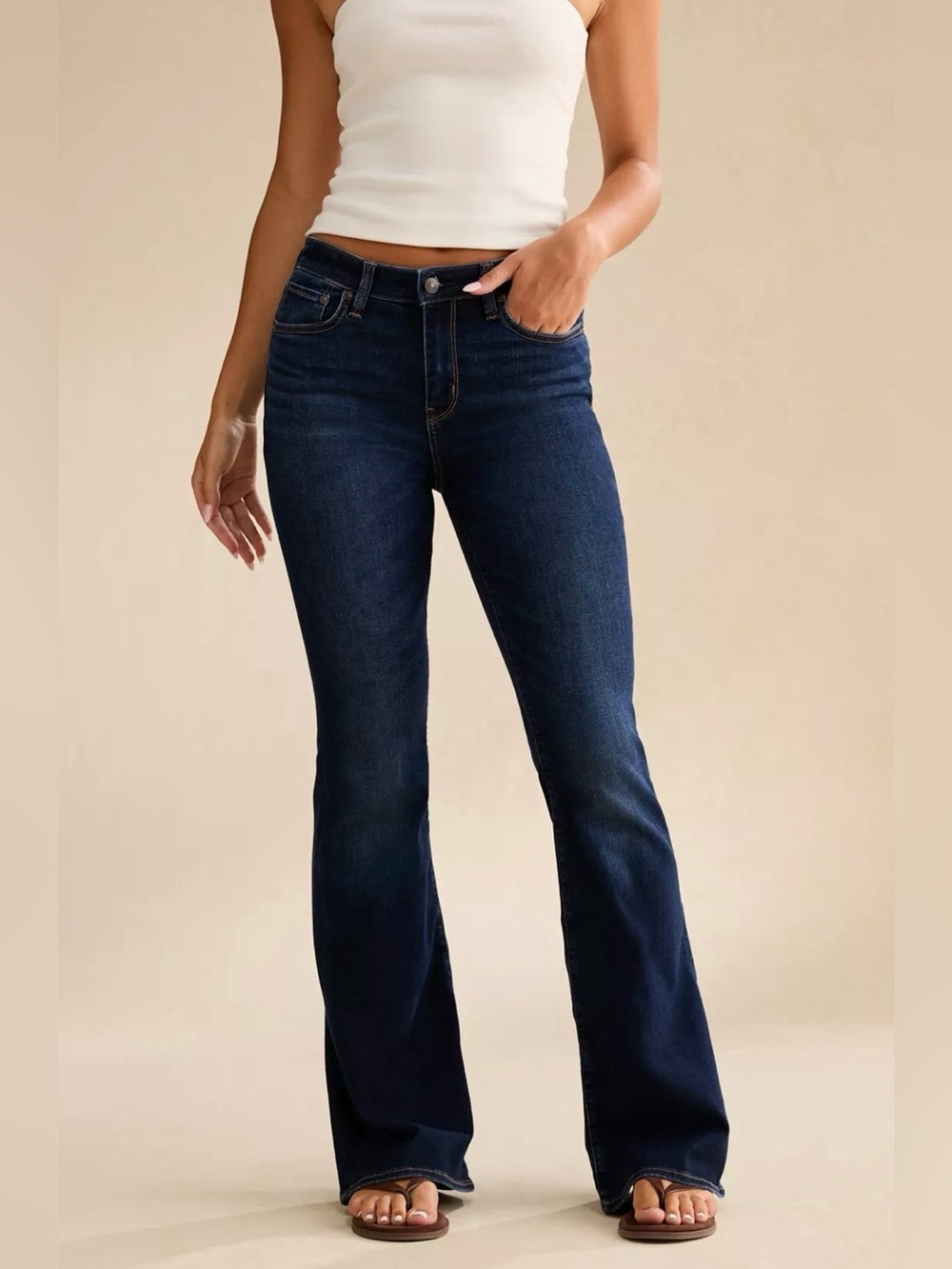 American Eagle Next Level Stretch Bootcut Jeans Women’s Size 2 Short Dark Wash
